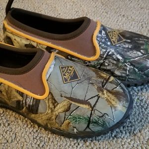 Muck Boots Muckster Kids Size 2 Never Worn